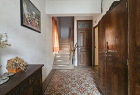 Oña 700&nbsp;m²