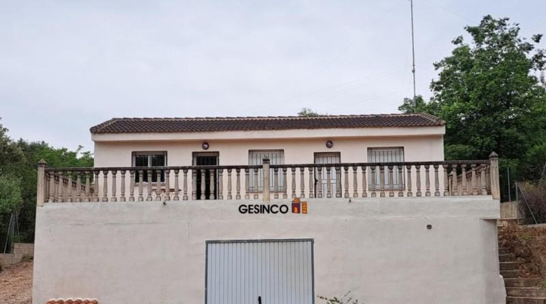 València - el Genovés - 2038m2