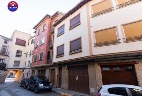 Falces 301&nbsp;m²