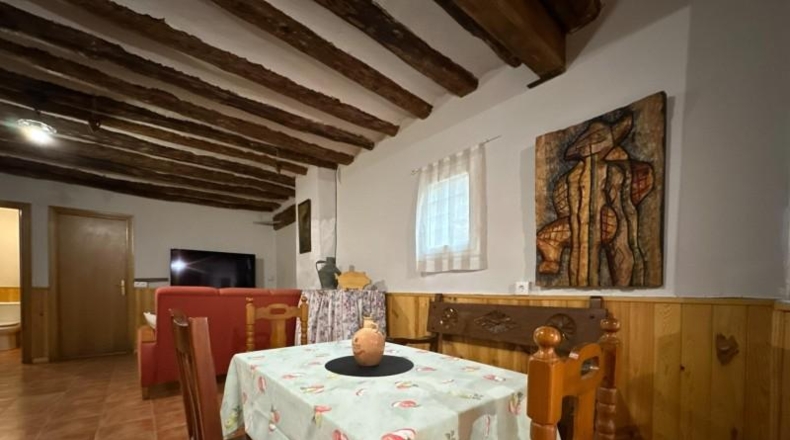 Navarra - Cortes - 274m2