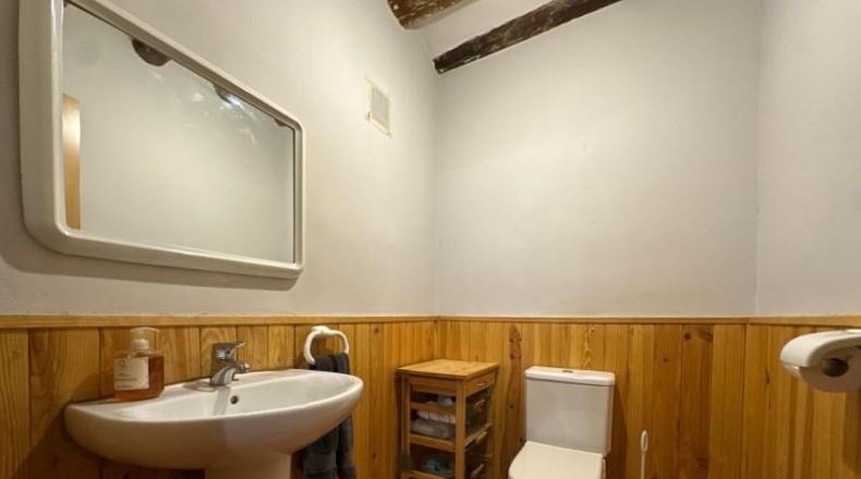 Navarra - Cortes - 274m2