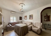 Chalet independiente con terreno en venta en la España, Las Cabezas de San Juan, ref: TR245439 foto