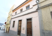 Casa de pueblo en venta en la España, San Bartolomé de Tirajana, ref: TR408094 foto