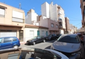 Casa de pueblo en venta en la España, Guardamar del Segura, ref: TR412929 foto