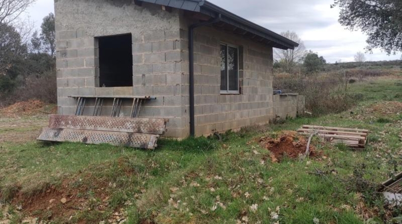 Leon - Cabañas Raras - 24000m2