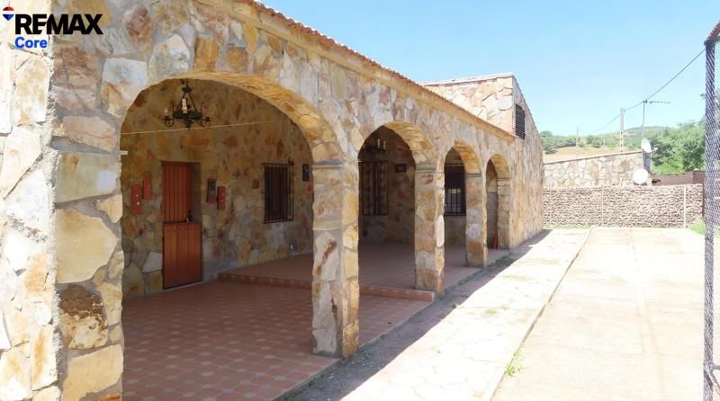 Country house in Villar del Rey