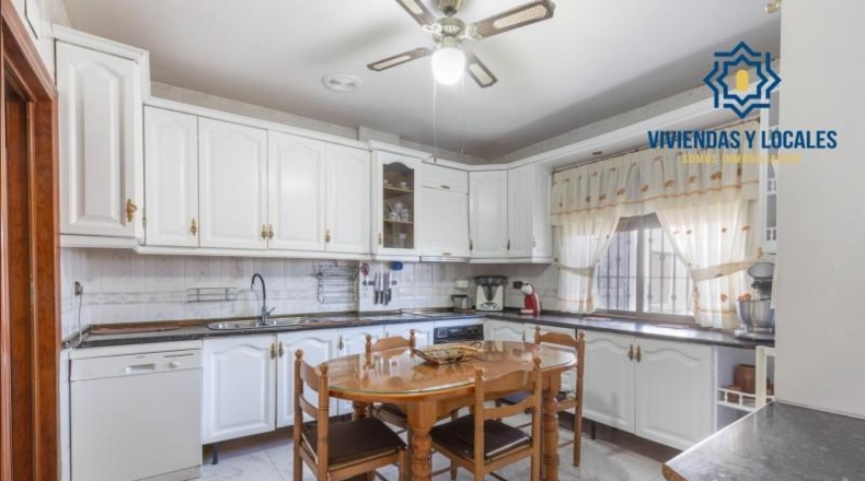 Гранада - Santa Fe - 239m2