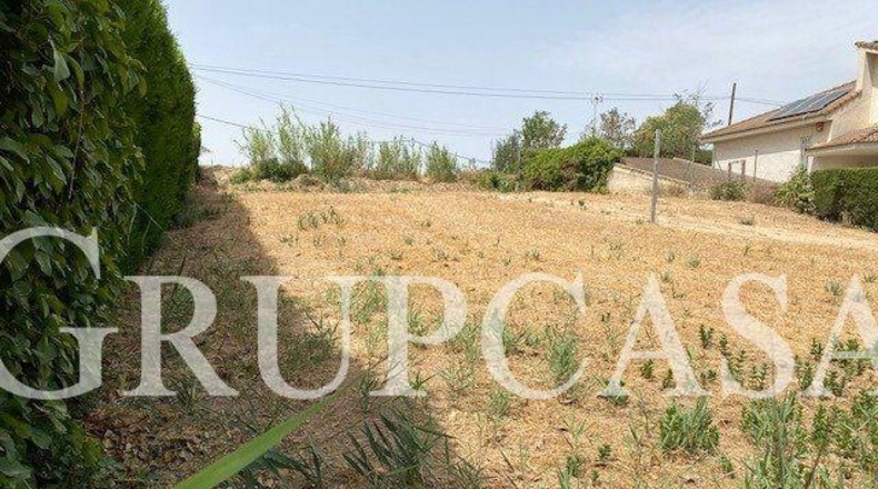 Lérida - els Alamús - 337m2