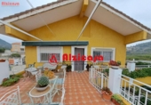 Chalet independiente con terreno en venta en la España, Corbera, ref: TR357779 foto