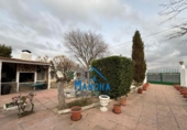 Chalet independiente con terreno en venta en la España, Albacete, ref: TR390208 foto