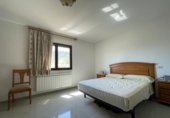 Chalet independiente con terreno en venta en la España, Corullón, ref: TR148935 foto
