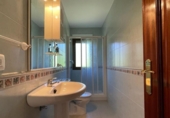 Chalet independiente con terreno en venta en la España, Corullón, ref: TR148935 foto