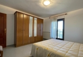 Chalet independiente con terreno en venta en la España, Corullón, ref: TR148935 foto