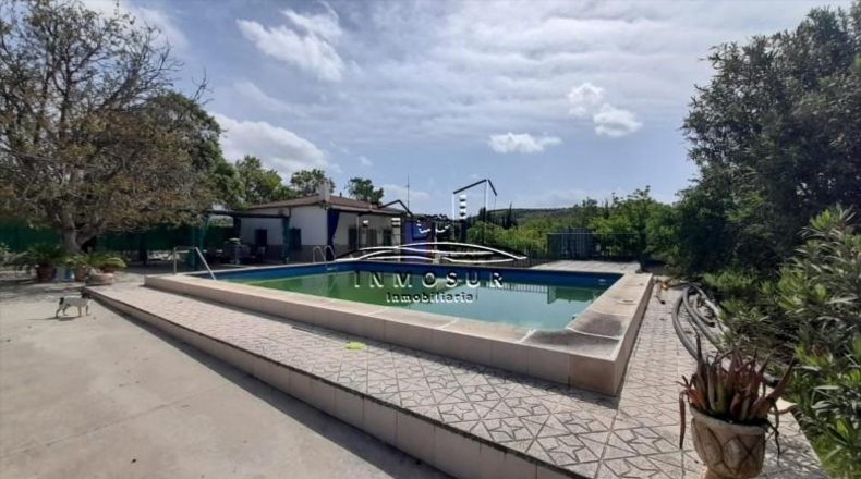 Córdoba - Lucena - 4500m2
