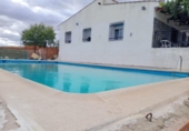 Chalet independiente con terreno en venta en la España, Palomeque, ref: TR334267 foto
