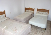 Chalet independiente con terreno en venta en la España, Marchena, ref: TR134300 foto