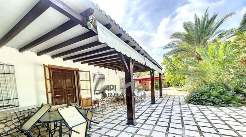 Córdoba - Lucena - 1500m2