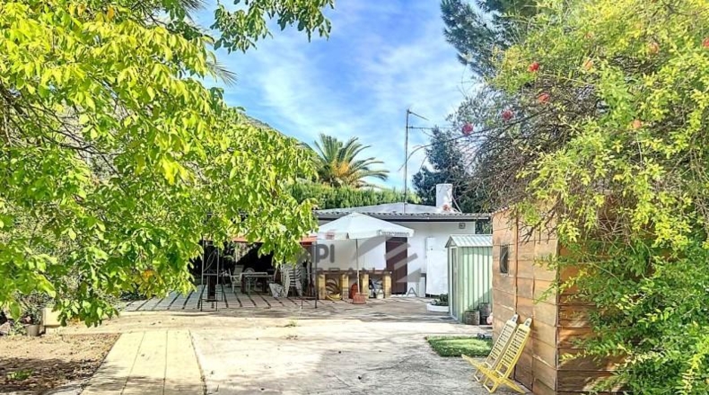 Córdoba - Lucena - 1500m2
