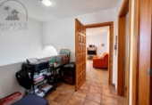 Chalet independiente con terreno en venta en la España, Icod de los Vinos, ref: TR384319 foto
