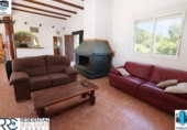 Chalet independiente con terreno en venta en la España, Gibraleón, ref: TR412767 foto