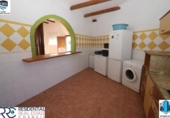 Chalet independiente con terreno en venta en la España, Gibraleón, ref: TR412767 foto