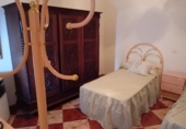 Дом с участком на продажу в городе Альмагро Фото