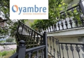 Отдельно стоящий дом с участком на продажу в городе Arnuero Фото
