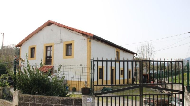 Cantabria - Barrio Montarrón - 899m2