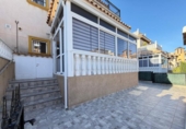 Дом с участком на продажу в городе Orihuela Фото