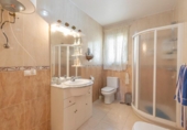 Chalet independiente con terreno en venta en la España, Cádiar, ref: TR401704 foto