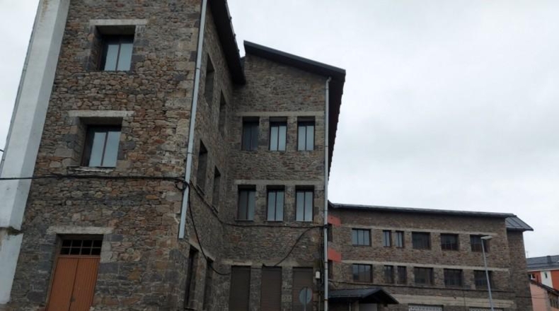 León - Villablino - 2600m2