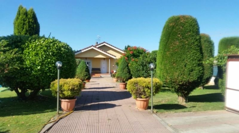 León - Cabañas Raras - 1700m2
