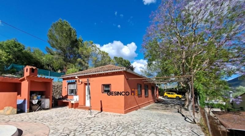 València - Xàtiva - 893m2