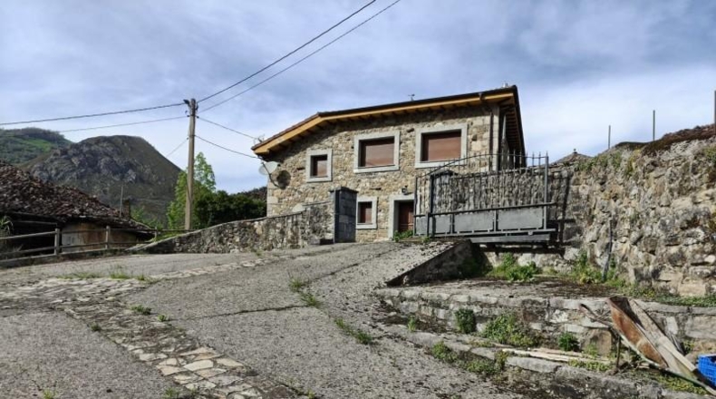 Asturias - Proaza - 1800m2