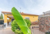 Chalet independiente con terreno en venta en la España, Llíria, ref: TR408593 foto