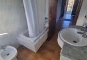 Chalet independiente con terreno en venta en la España, As Covas, ref: TR240795 foto