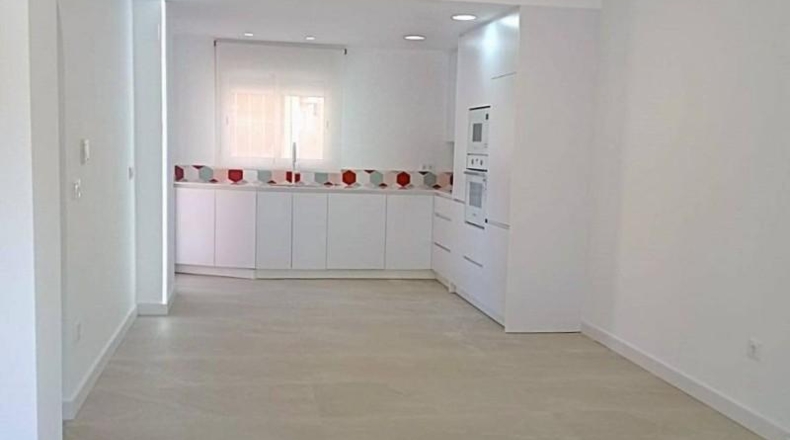 Alicante - Пилар-де-ла-Орадада - 65m2