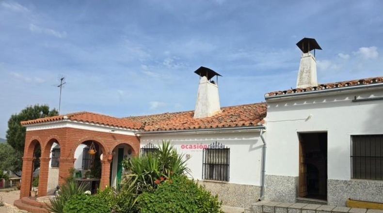 Córdoba - Pozoblanco - 70000m2