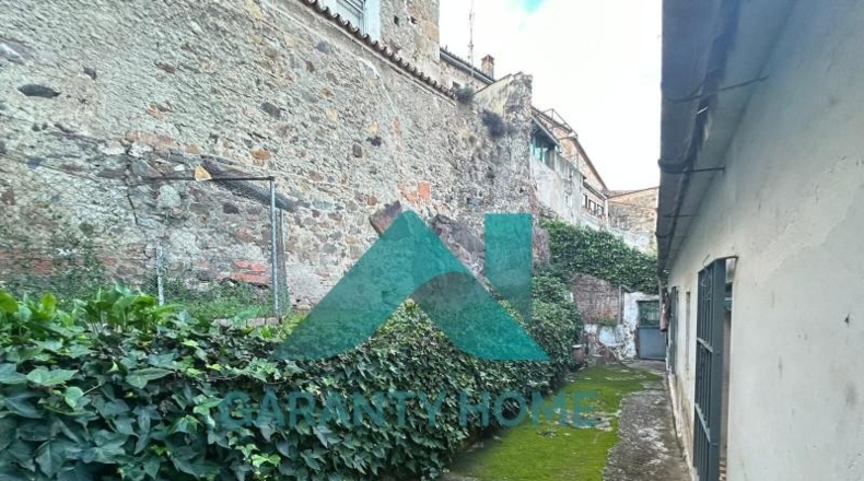 Tarragona - Caseres - 320m2