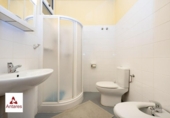 Casa de pueblo en venta en la España, Granada, ref: TR404793 foto