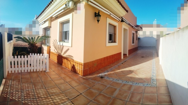 Seville - Bollullos de la Mitación - 218m2