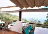 Chalet independiente con terreno en venta en la España, Icod de los Vinos, ref: TR144012 foto
