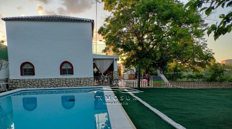 Córdoba - Lucena - 800m2