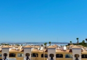Дом с участком на продажу в городе Orihuela Фото