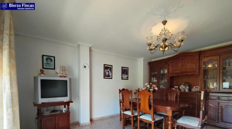 León - Ponferrada - 10000m2