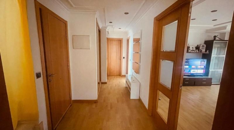 Леон - Понферрада - 300m2