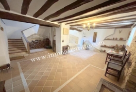 Azcona 640&nbsp;м²