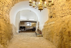 Azcona 640&nbsp;м²