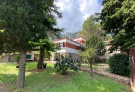 Rossell 900&nbsp;m² 