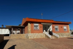 Villamarchante 1048&nbsp;m²